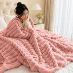 Plush Blanket | Soft Plush & Raised Ribbed Texture | 150 x 200 cm & 200 x 230 cm