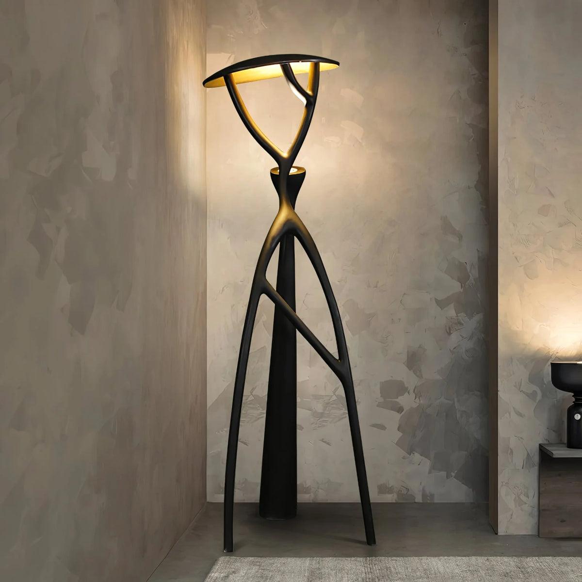 Sculptural Floor Lamp | Integrated LED & Fiberglass Body