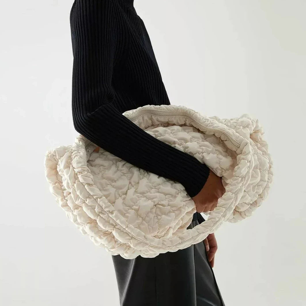 Shoulder Bag | Quilted Oversized Nylon & Polyester | 48 x 35 x 18 cm