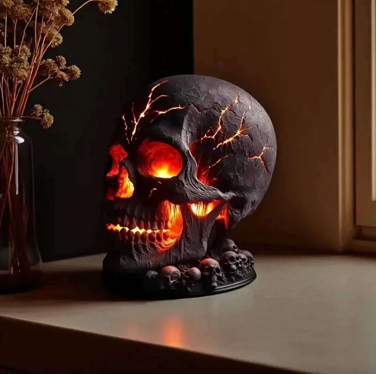 Skull Lamp | Flickering Lava Effect & USB-Powered
