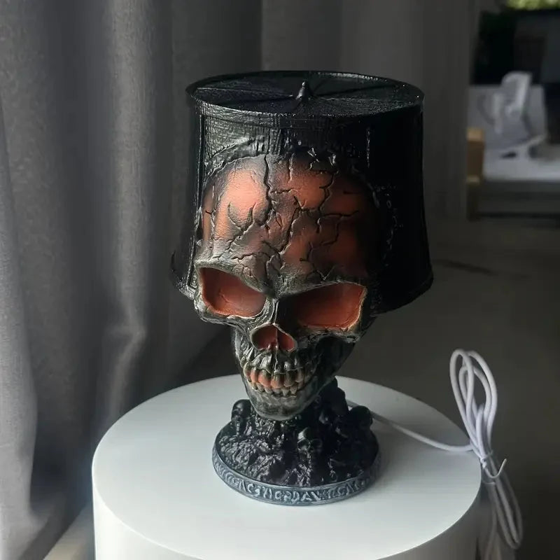 Skull Lamp | Pulsating Lava Core & USB-Powered