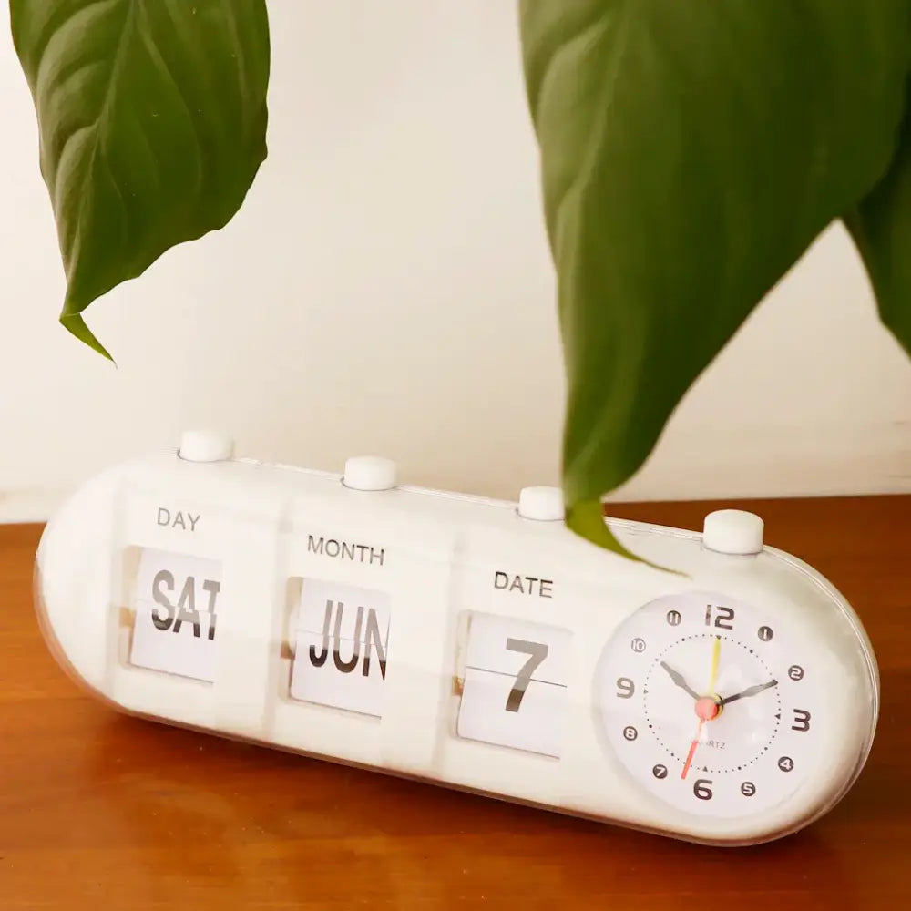 Table Clock | Mechanical Calendar & Quartz Analog | 26.5 × 9 × 10 cm
