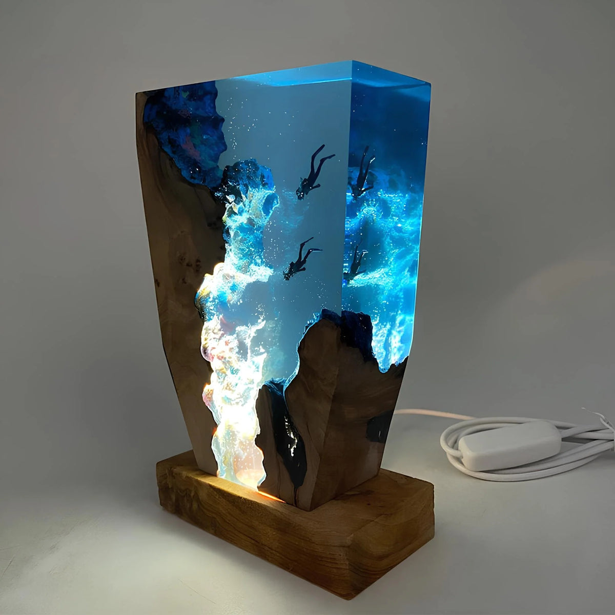 Table Lamp | Artistic Diver Underwater Design & Warm LED | 20 x 12.7 cm