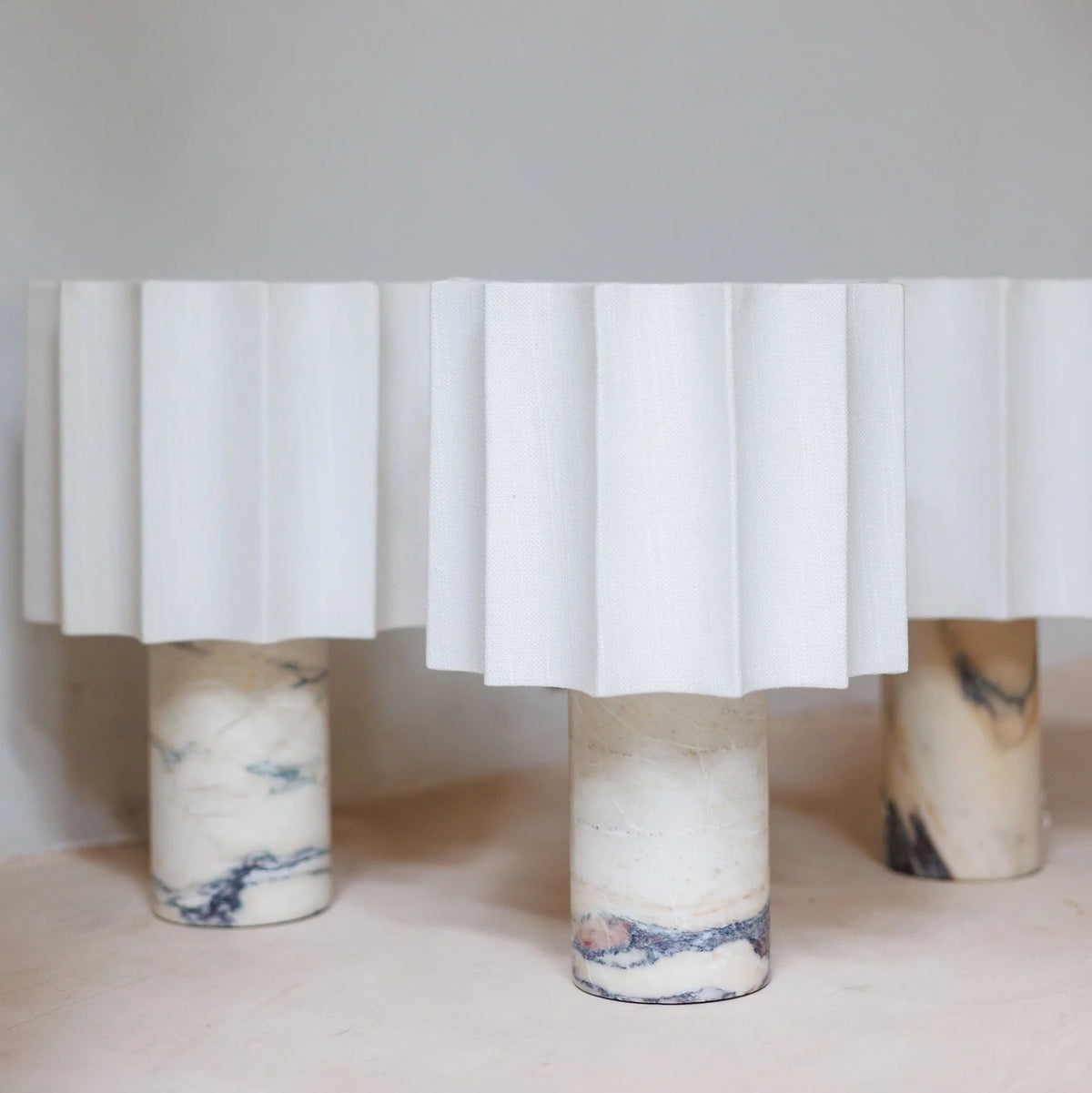 Table Lamp | Calacatta Marble Base & Linen Shade | Rechargeable Wireless