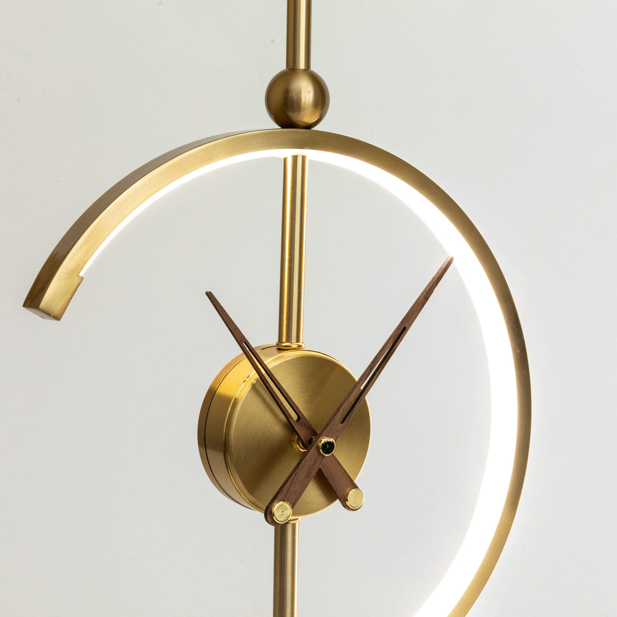 Table Lamp | Qi Wireless Charging & Clock | Maple Wood
