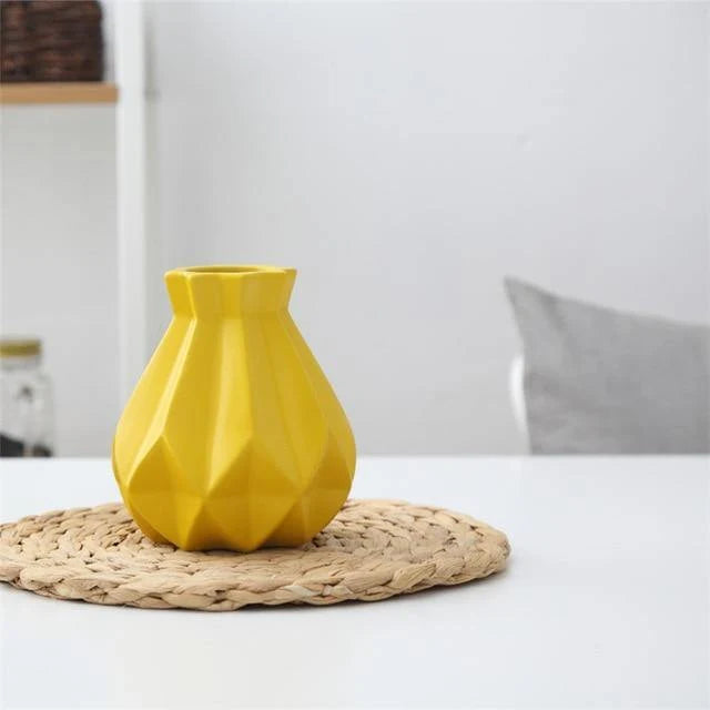 Table Vase | Porcelain & Ceramic Diamond Texture | Small