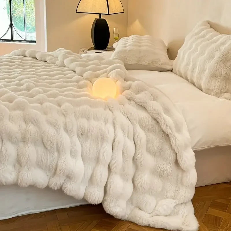 Throw Blanket | Reversible Bubble-Textured Faux Fur