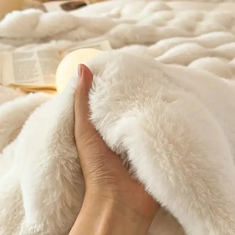 Throw Blanket | Reversible Bubble-Textured Faux Fur