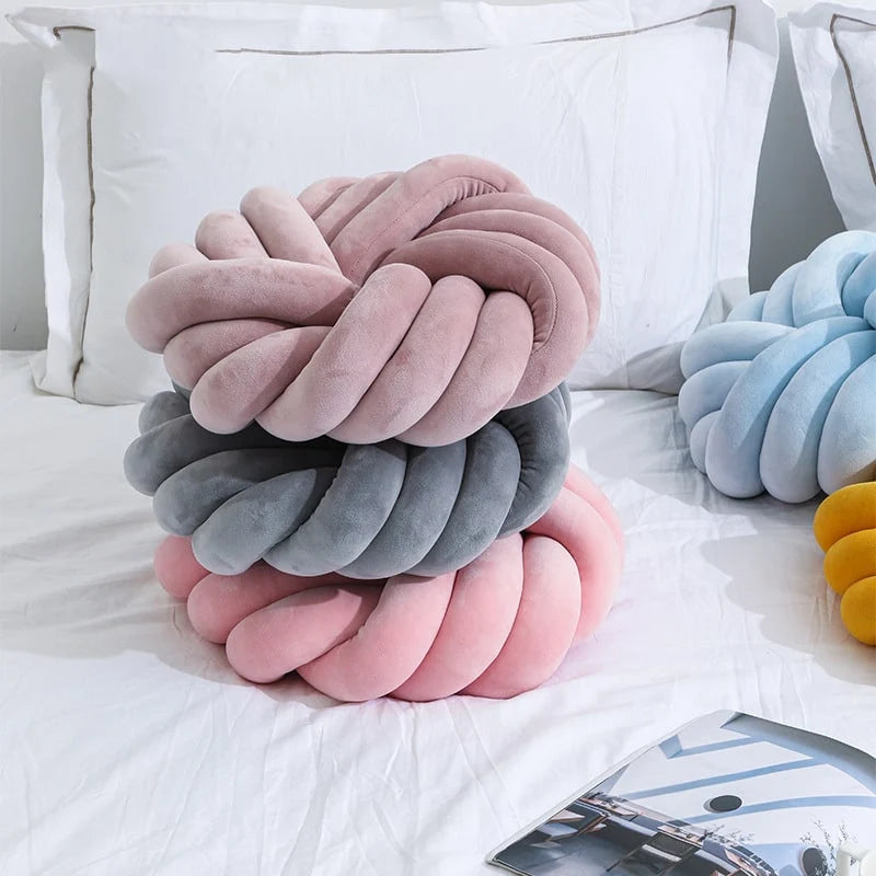 Throw Pillow | Knotted Ball & Plush Velvet