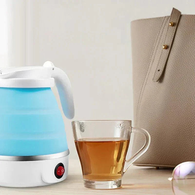 Travel Kettle | Collapsible Silicone & Dual Voltage | 0.6 L