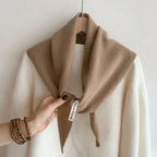 Triangular Scarf | Soft Wool-Blend & Versatile | 110 x 38 cm