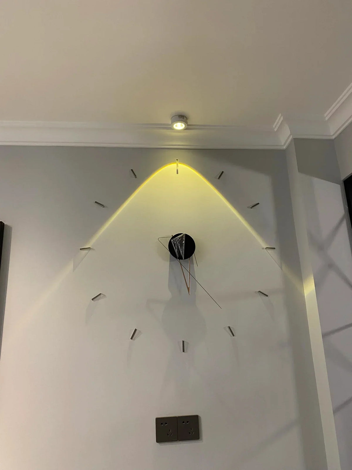 Wall Clock | Minimalist Design & Silent Movement | 30 x 30 cm