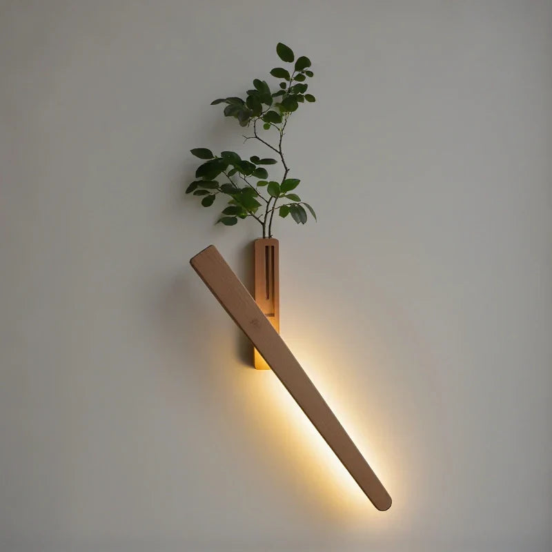 Wall Light | Built-In Vase & 360° Rotatable