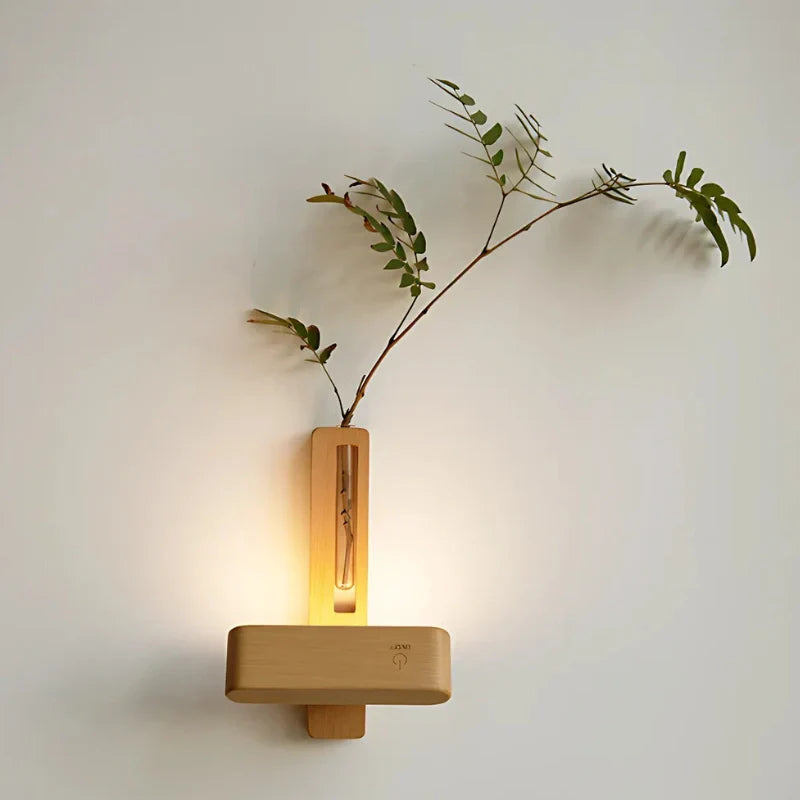 Wall Light | Built-In Vase & 360° Rotatable