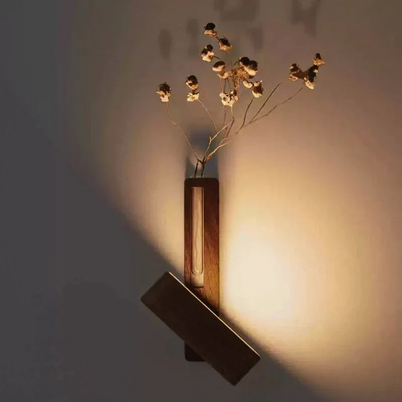 Wall Light | Built-In Vase & 360° Rotatable