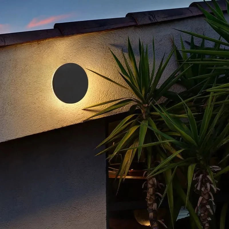 Wall Light | Weatherproof Metal Housing | Integrated LED