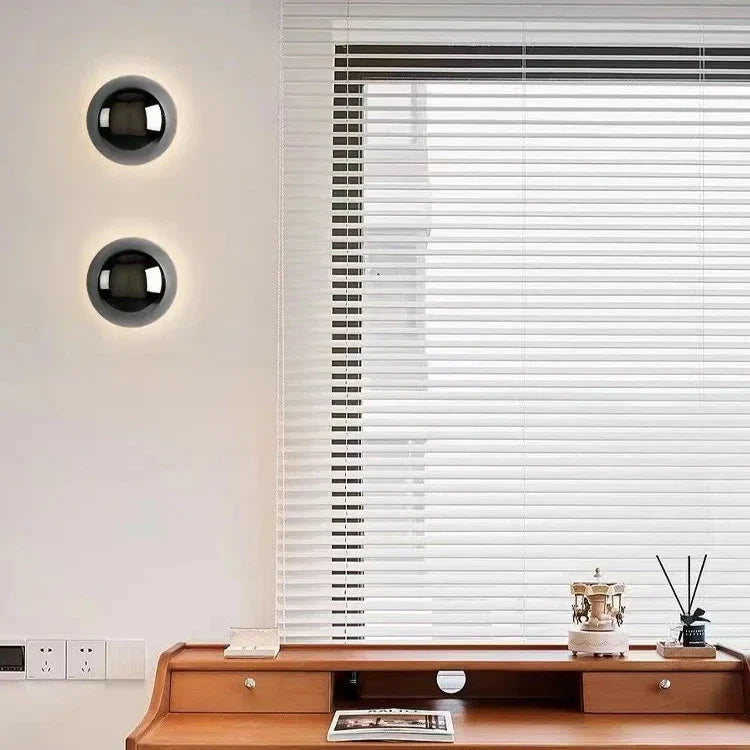 Wall Sconce | Spherical Built-In LED | Space-Saving