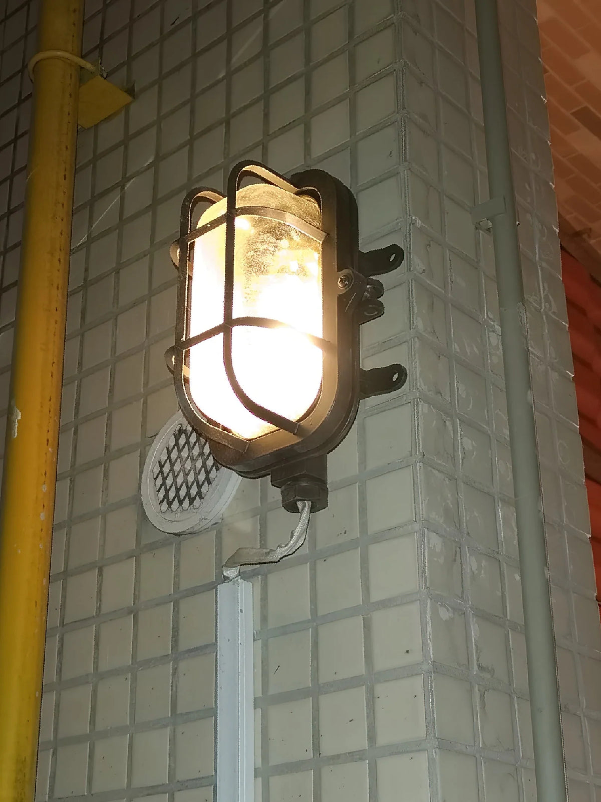 Wall Sconce | Die-Cast Aluminum & Glass Shade | Moisture-Resistant