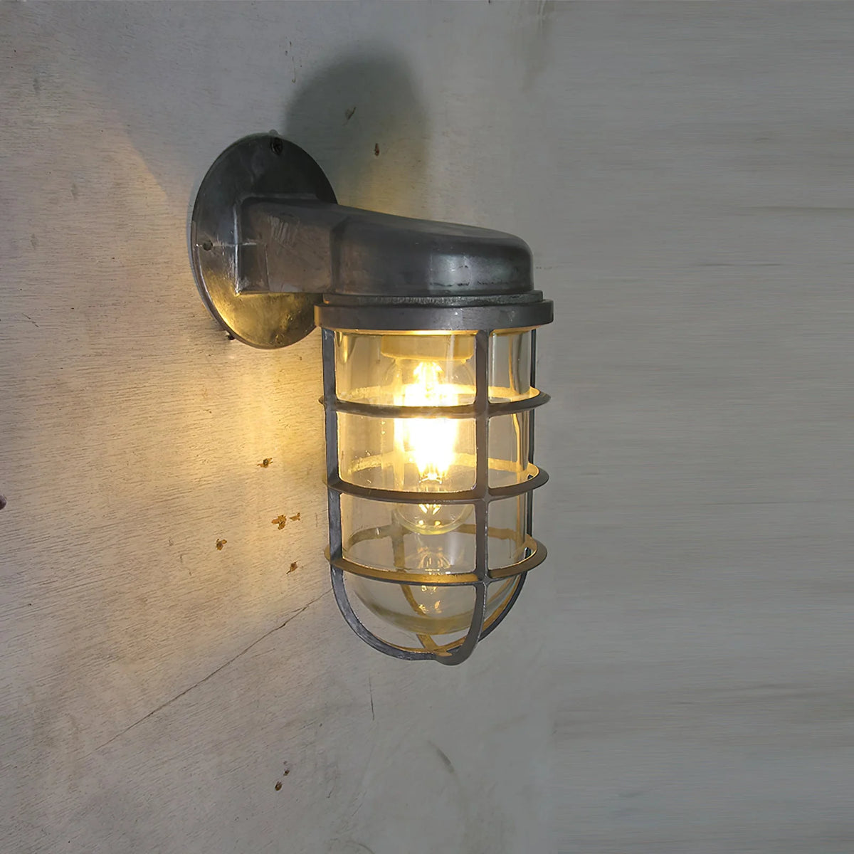 Wall Sconce | Glass Shade & Die-Cast Aluminum Body | E26/E27 Socket