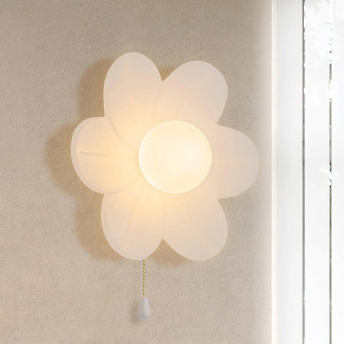 Wall Sconce | Resin Flower Design | 24 cm Diameter