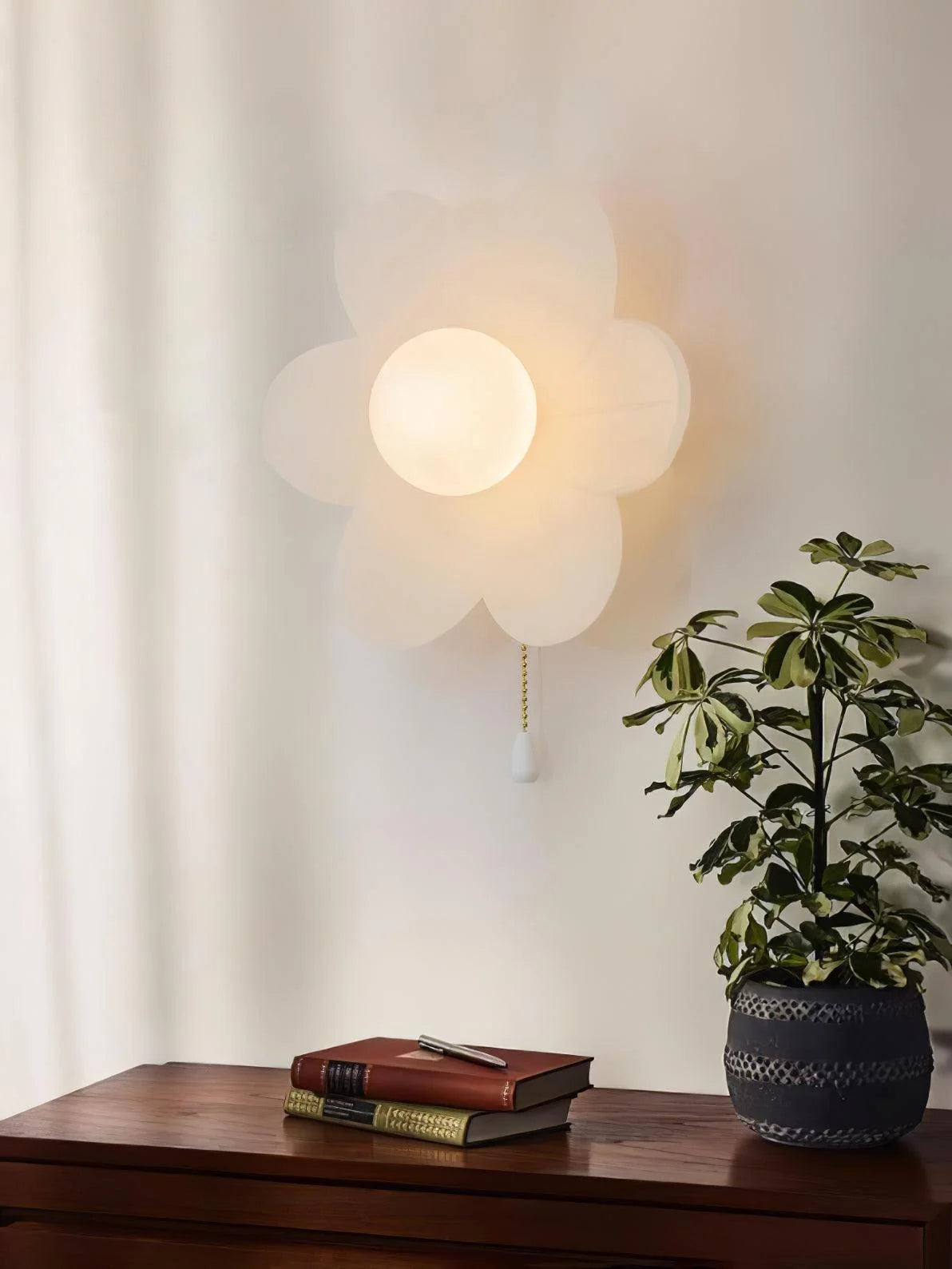 Wall Sconce | Resin Flower Design | 24 cm Diameter