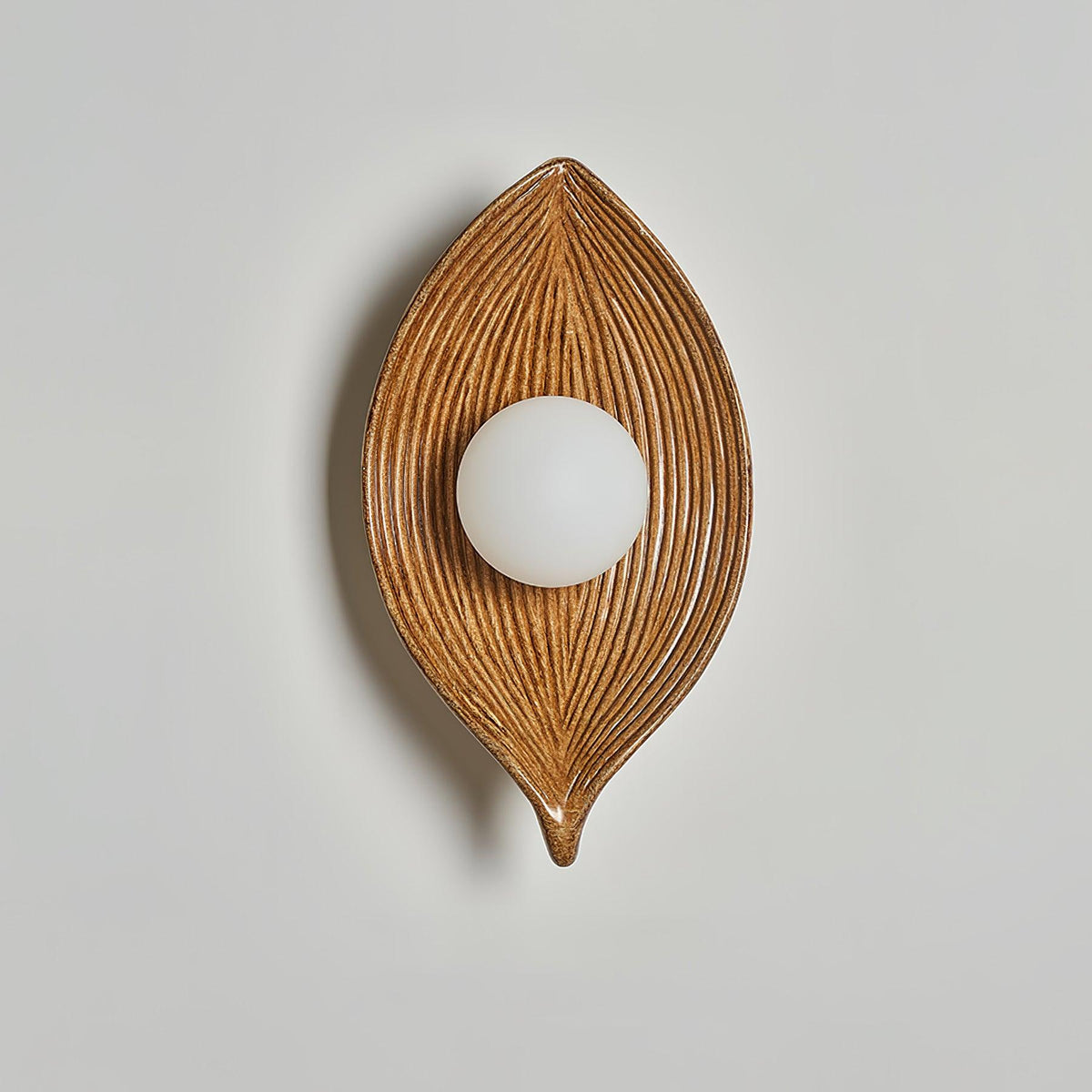 Wall Sconce | Resin Leaf Canoe Design | Ø16 x H30 cm