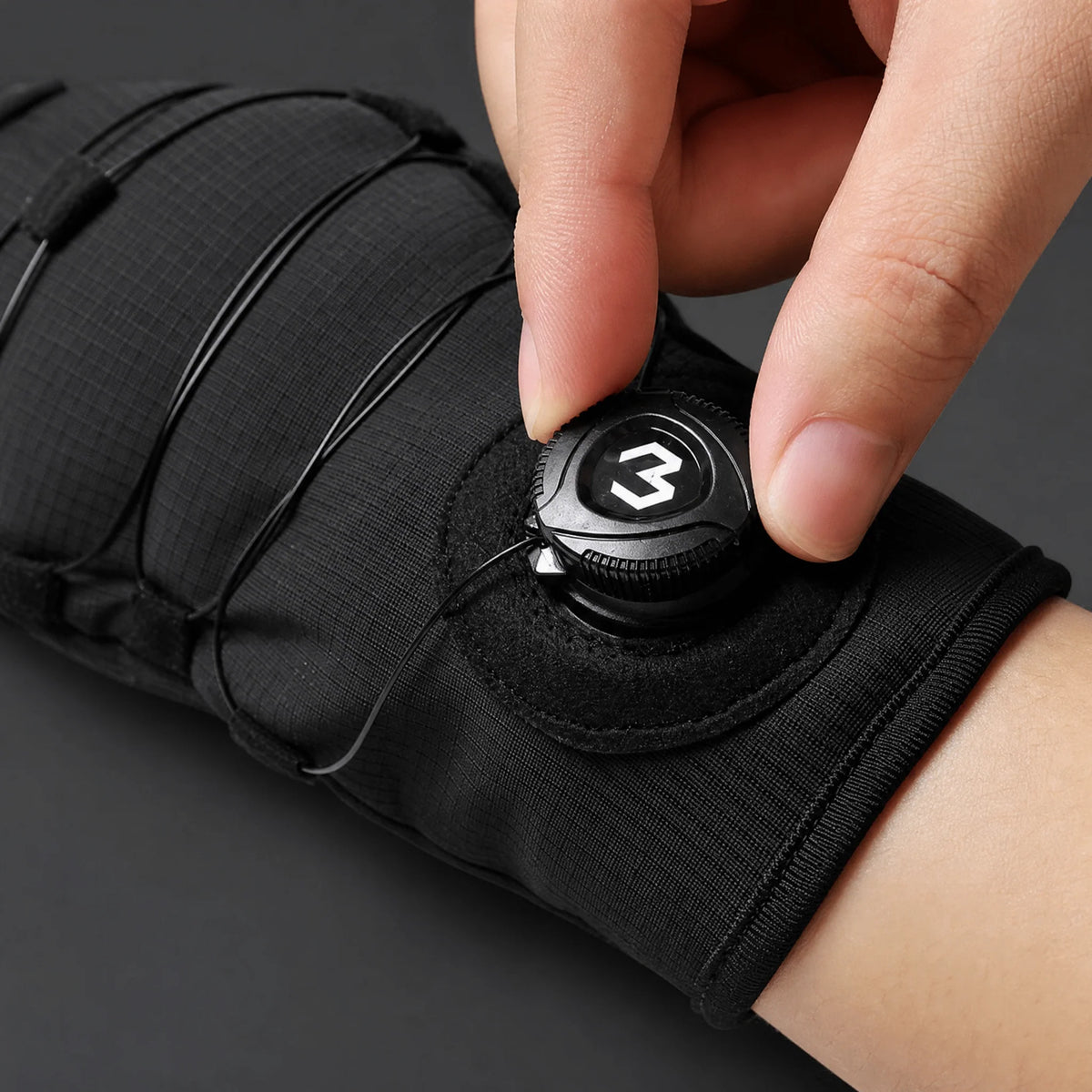 Winter Cycling Gloves | Silicone Palm Grip & Adjustable Dial Closure